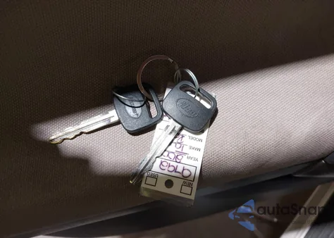 2006 Toyota Rav4 from USA, damaged, VIN JTMBD33V566007621